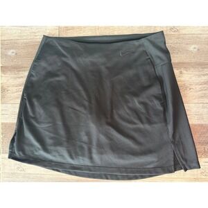 Nike Skort Size Medium Black Dri-Fit Athletic Golf Tennis Activewear Sporty